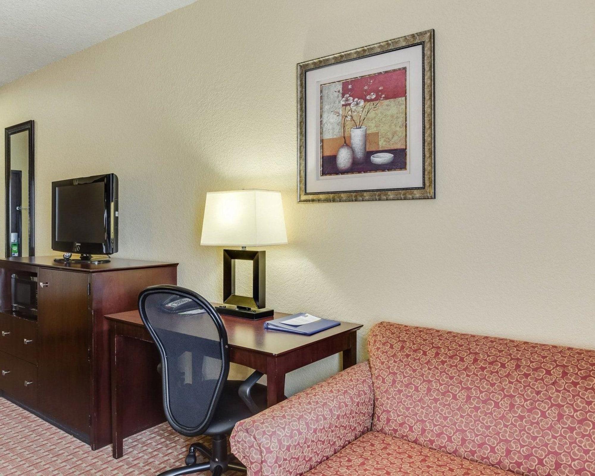 Quality Inn & Suites Слиделл Экстерьер фото