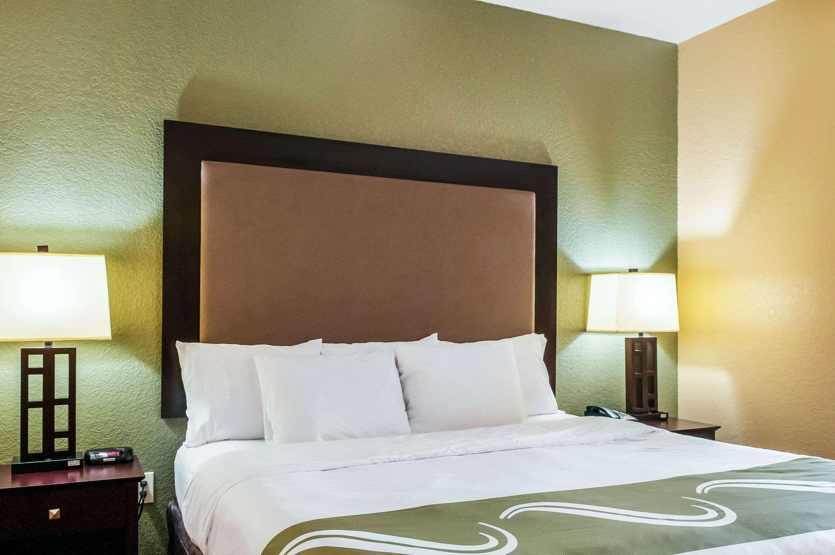 Quality Inn & Suites Слиделл Экстерьер фото