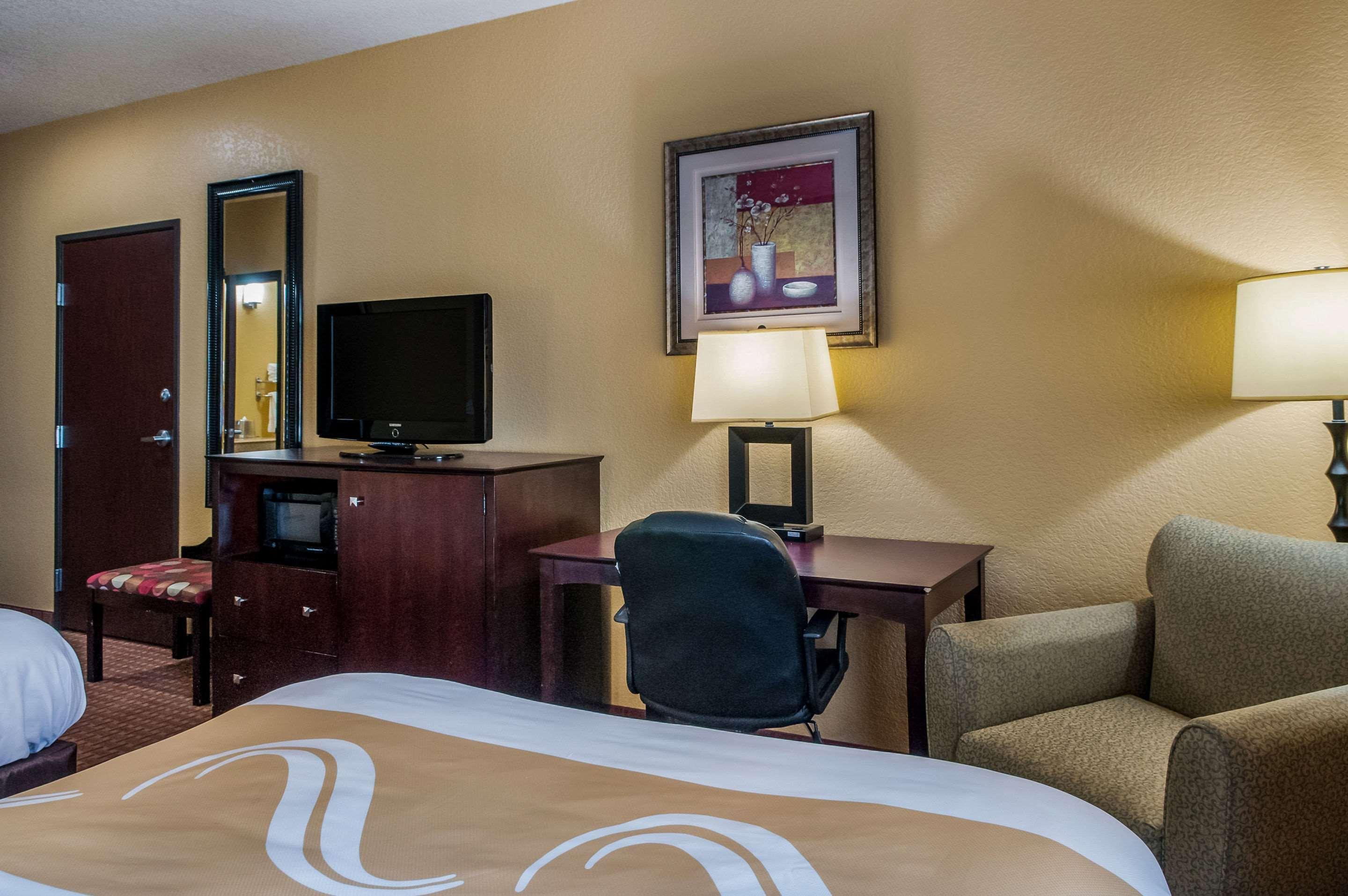Quality Inn & Suites Слиделл Экстерьер фото