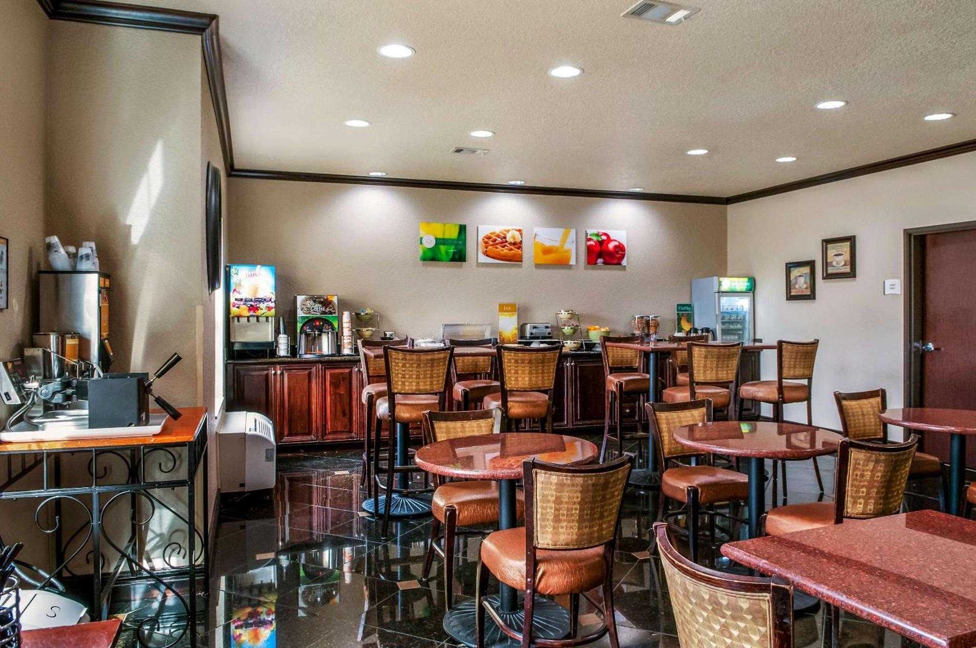Quality Inn & Suites Слиделл Экстерьер фото