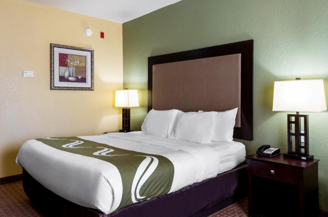 Quality Inn & Suites Слиделл Экстерьер фото