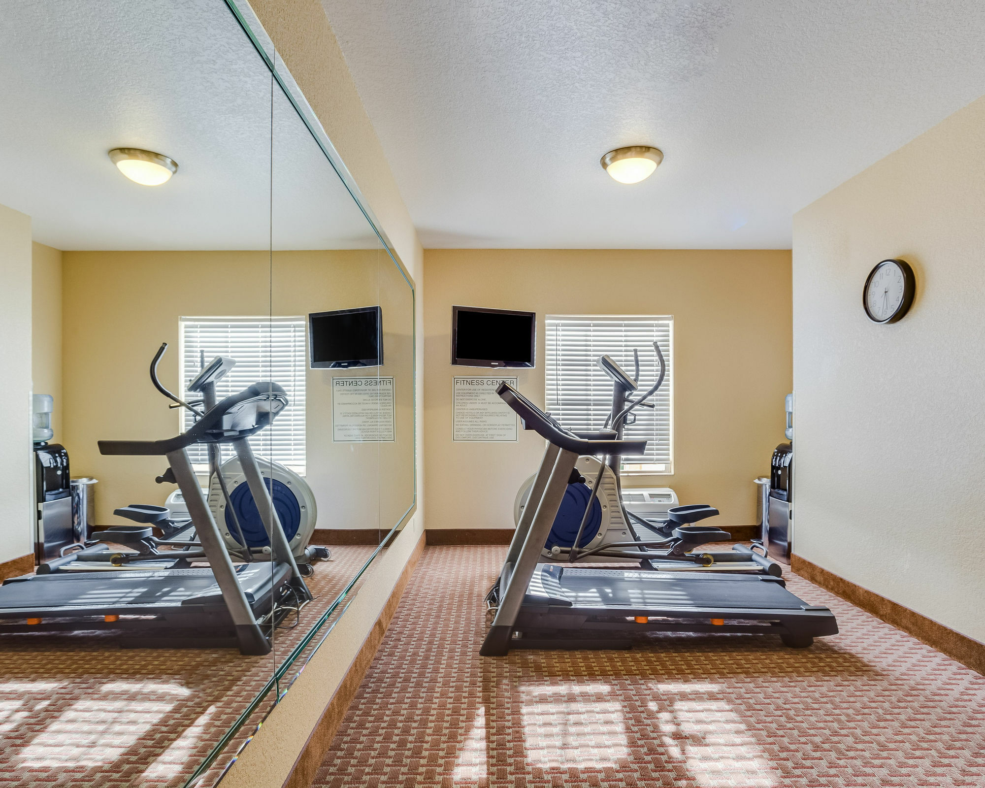 Quality Inn & Suites Слиделл Экстерьер фото