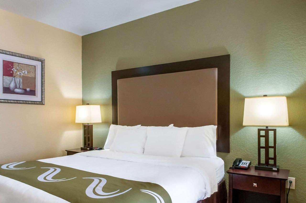 Quality Inn & Suites Слиделл Экстерьер фото